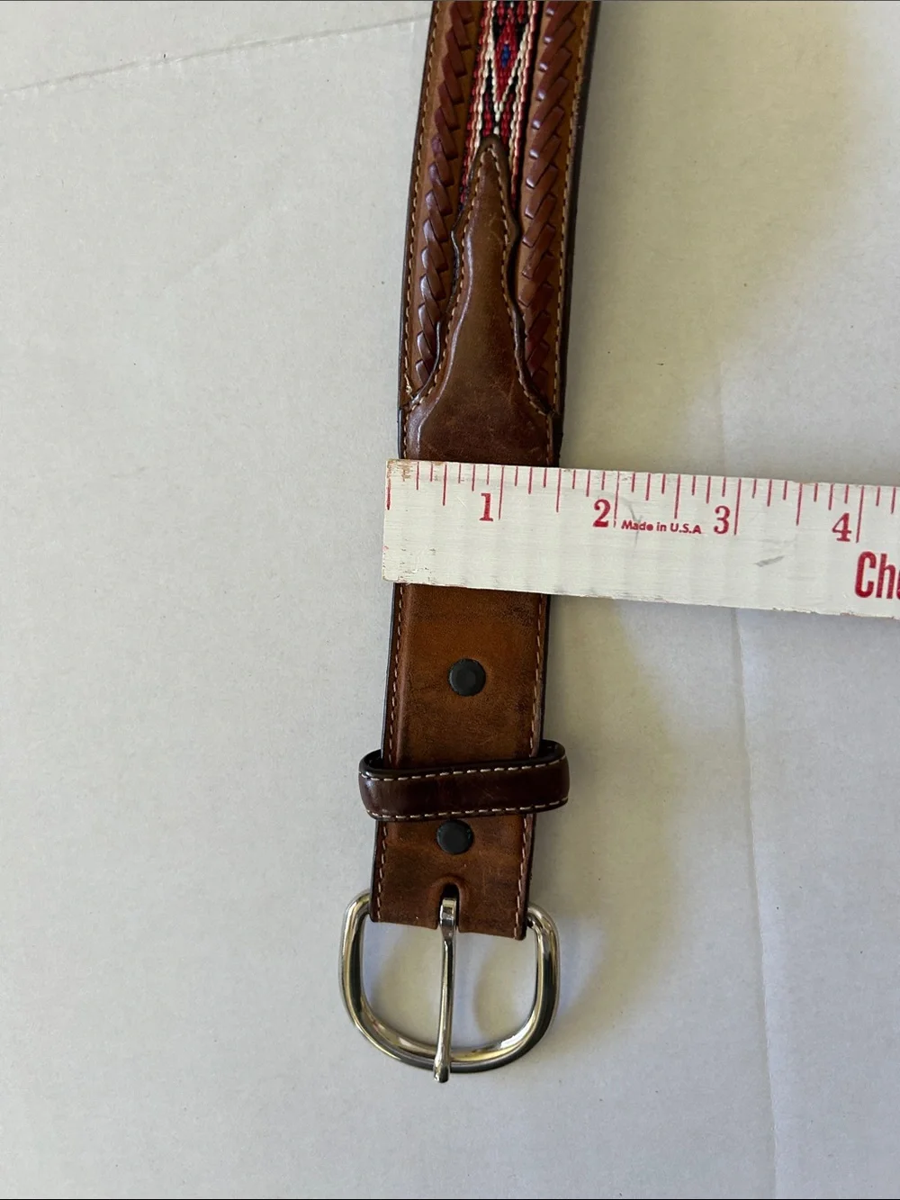 LEEGIN SILVER CREEK MENS BUCKLACE EDGED AZTEC LEATHER BELT SIZE 32